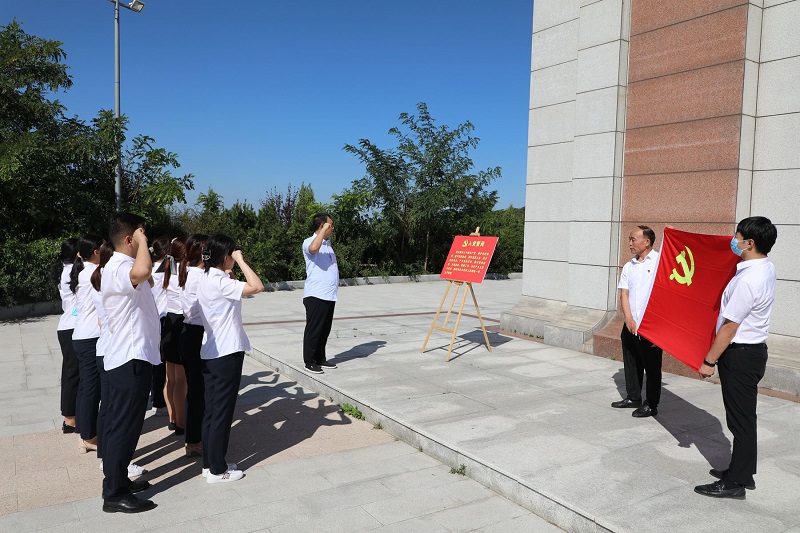 走進紅色軍臺嶺 機關(guān)第三黨支部 開展“沉浸式”學(xué)黨史活動